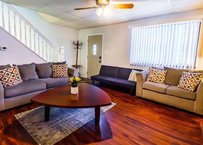 Massive 4 Bed House-short Walk To Amazing View Apartment Pittsburgh