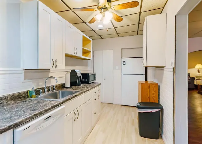 Massive 4 Bed House-short Walk To Amazing View Apartment Pittsburgh