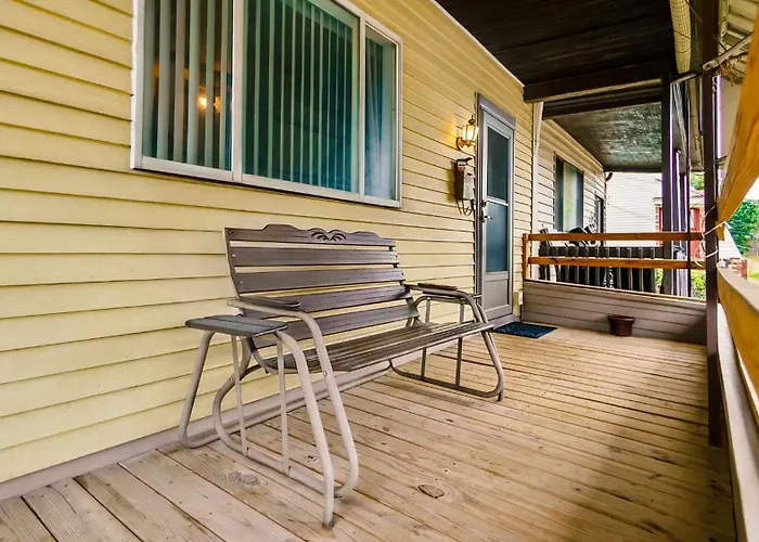 Massive 4 Bed House-short Walk To Amazing View * Pittsburgh
